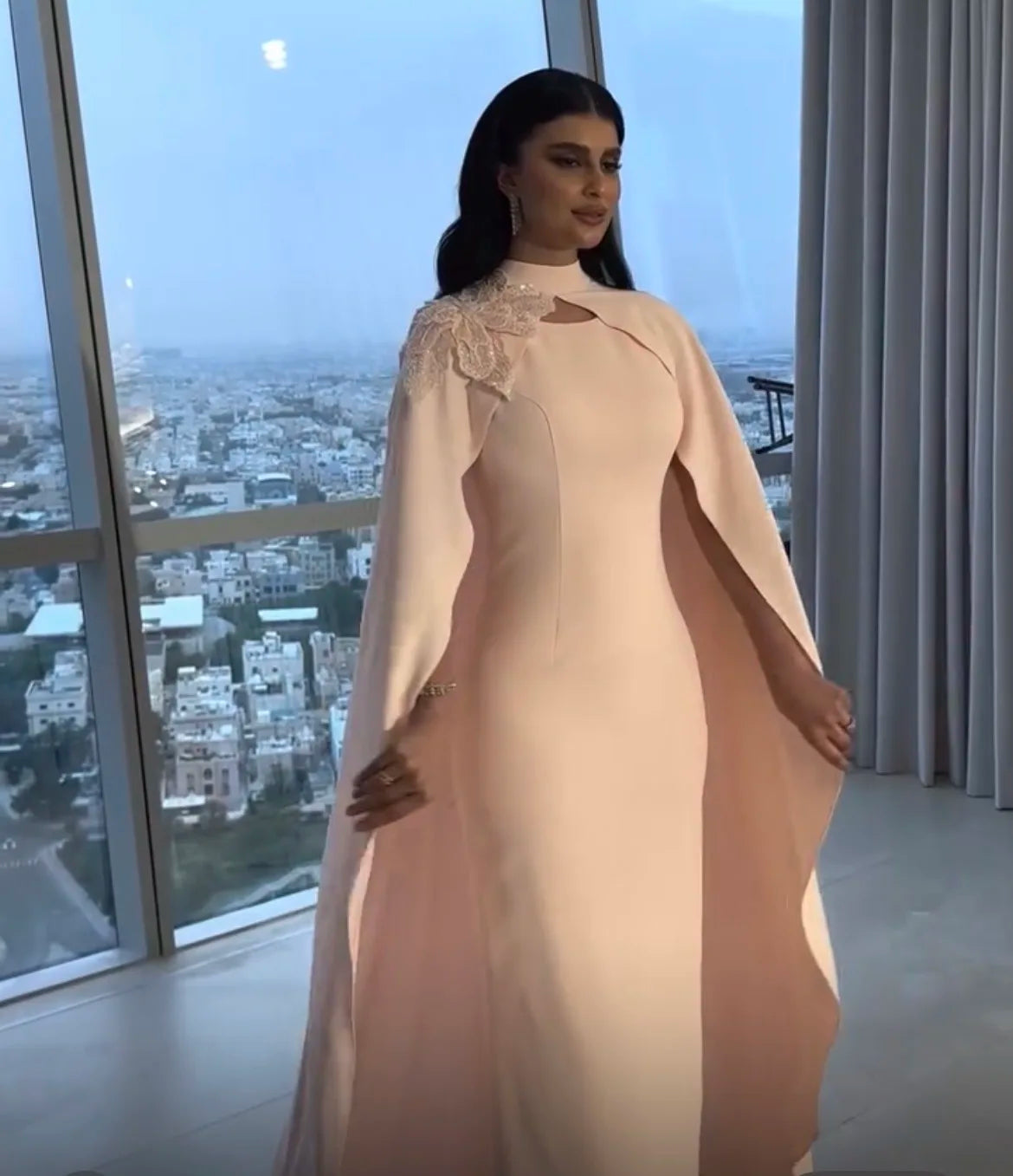 NEW Arrival Pink White Mermaid Evening Dress With Cape Sleeves Arab Beads Flowers Women Wedding Party Gowns