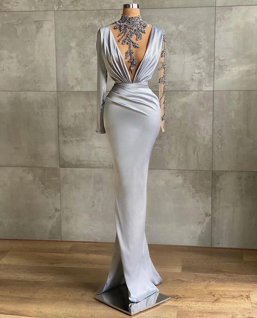 New 2021 Full Sleeve Bodycon Satin Evening Dress With Beads Sexy Banquet Evening Dress for Women