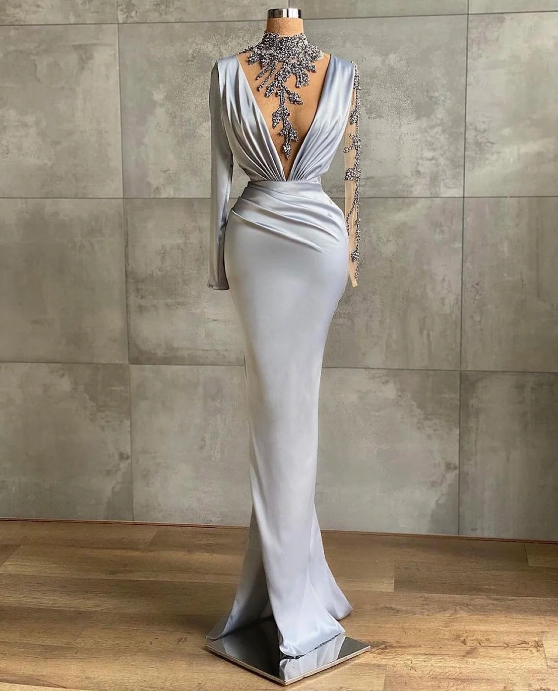 New 2021 Full Sleeve Bodycon Satin Evening Dress With Beads Sexy Banquet Evening Dress for Women