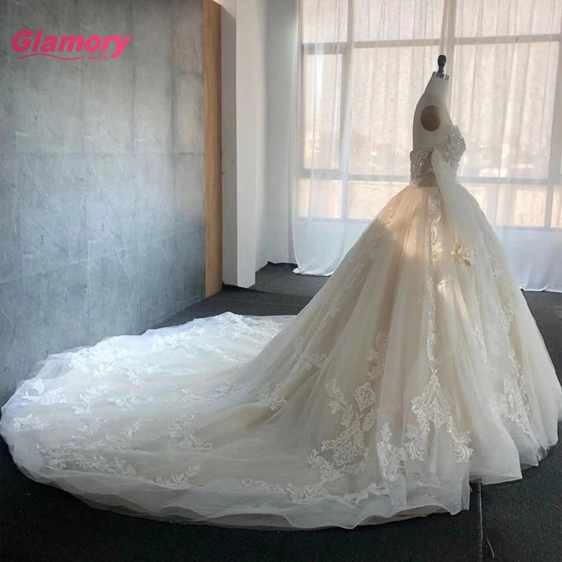 2020 Hot Sale Princesse Luxury Beading Lace Appliqued Wedding Gown Bridal Gown With Long Train