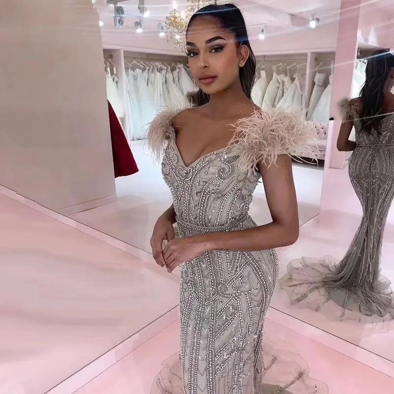 Luxury Dubai Champagne Feathers Evening Dress Long Mermaid Prom Formal Dress for Women Wedding Party Gown
