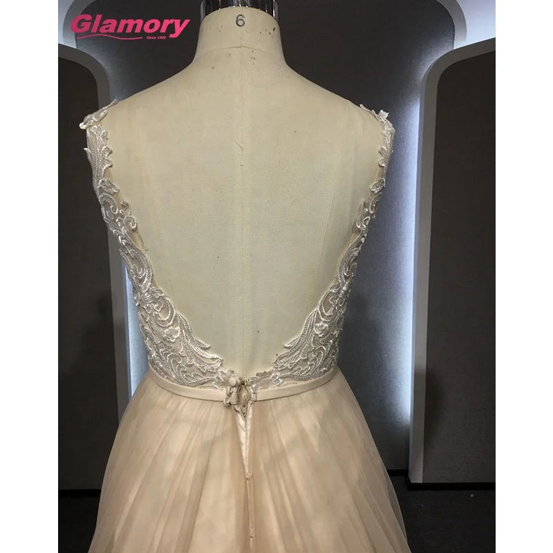 Newest Sleeveless Designer Light Champagne Bride Gowns Gorgeous Lace Long Wedding Dress