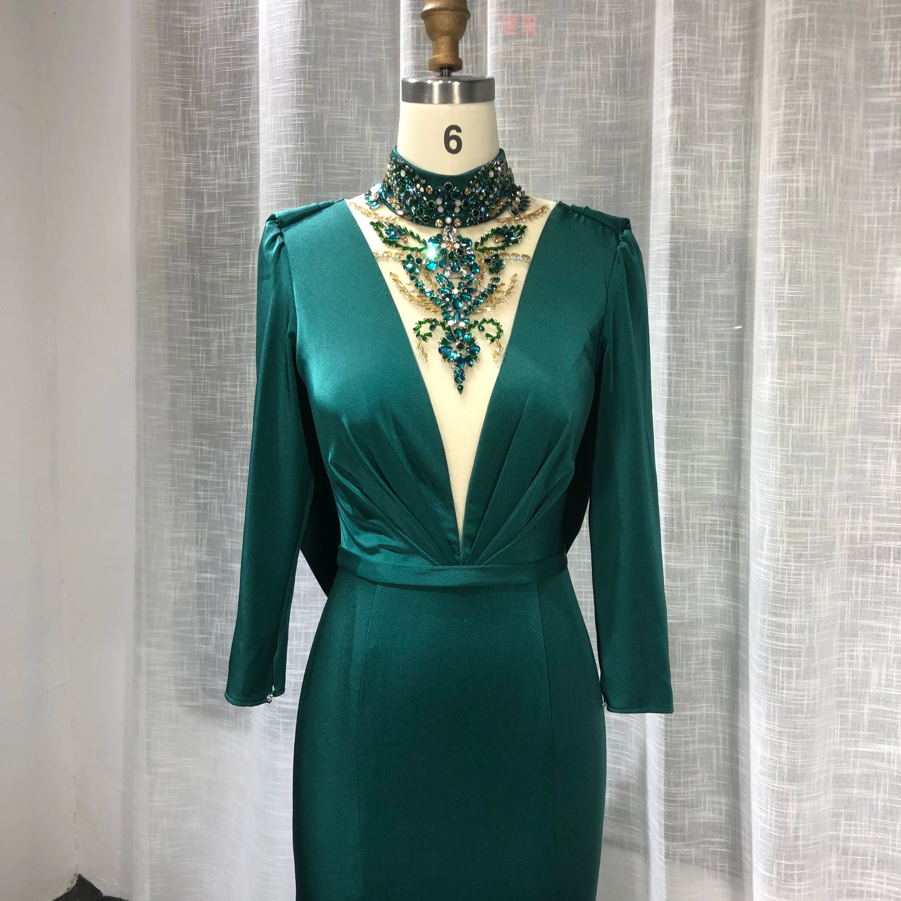 Real Photos Long Sleeve High Neck Green Color Evening Dresses Crystal Beaded Long Prom Party Dresses