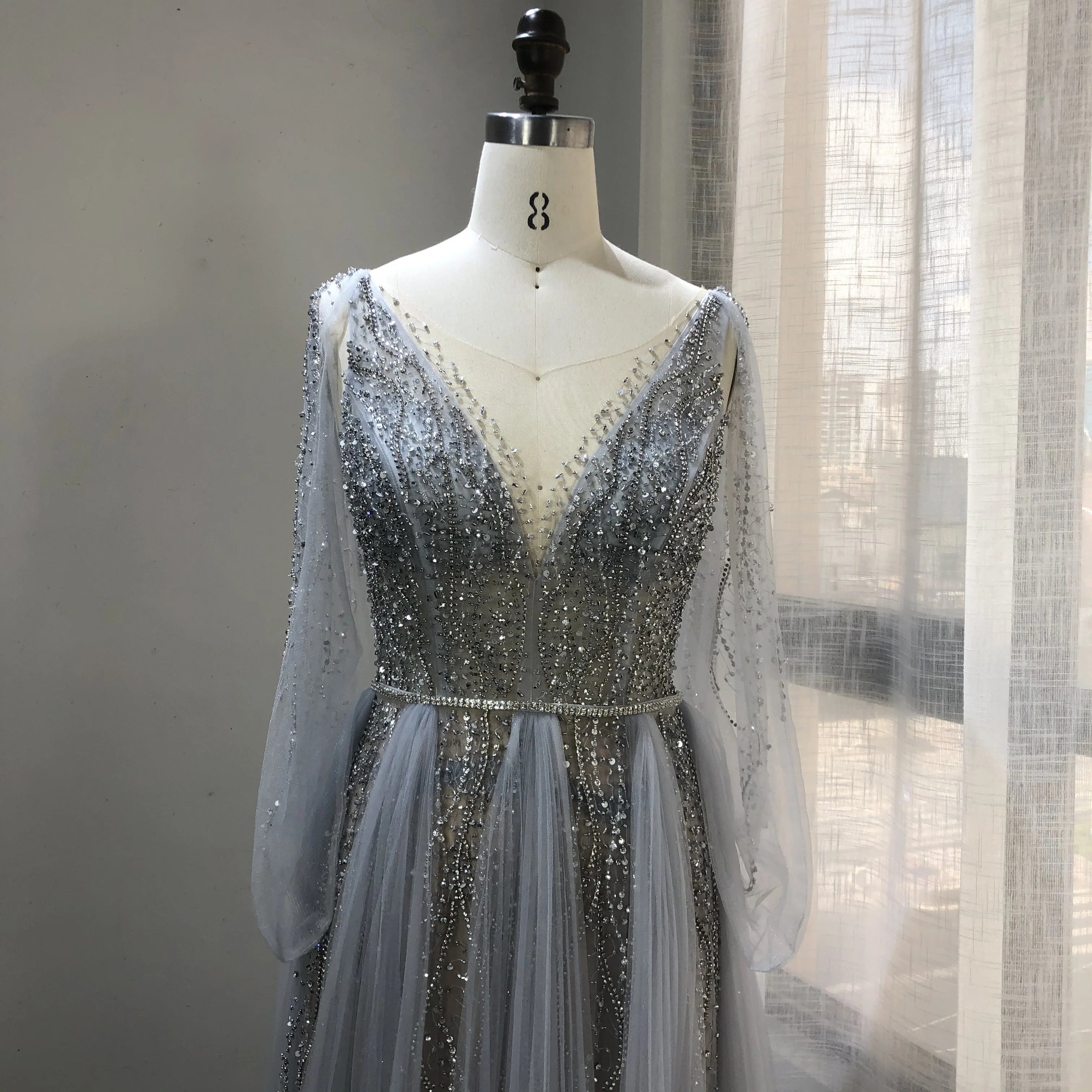 New 2021 Elegant Muslim Beaded a Line Luxury Evening Dresses V Neck Long Party Gowns