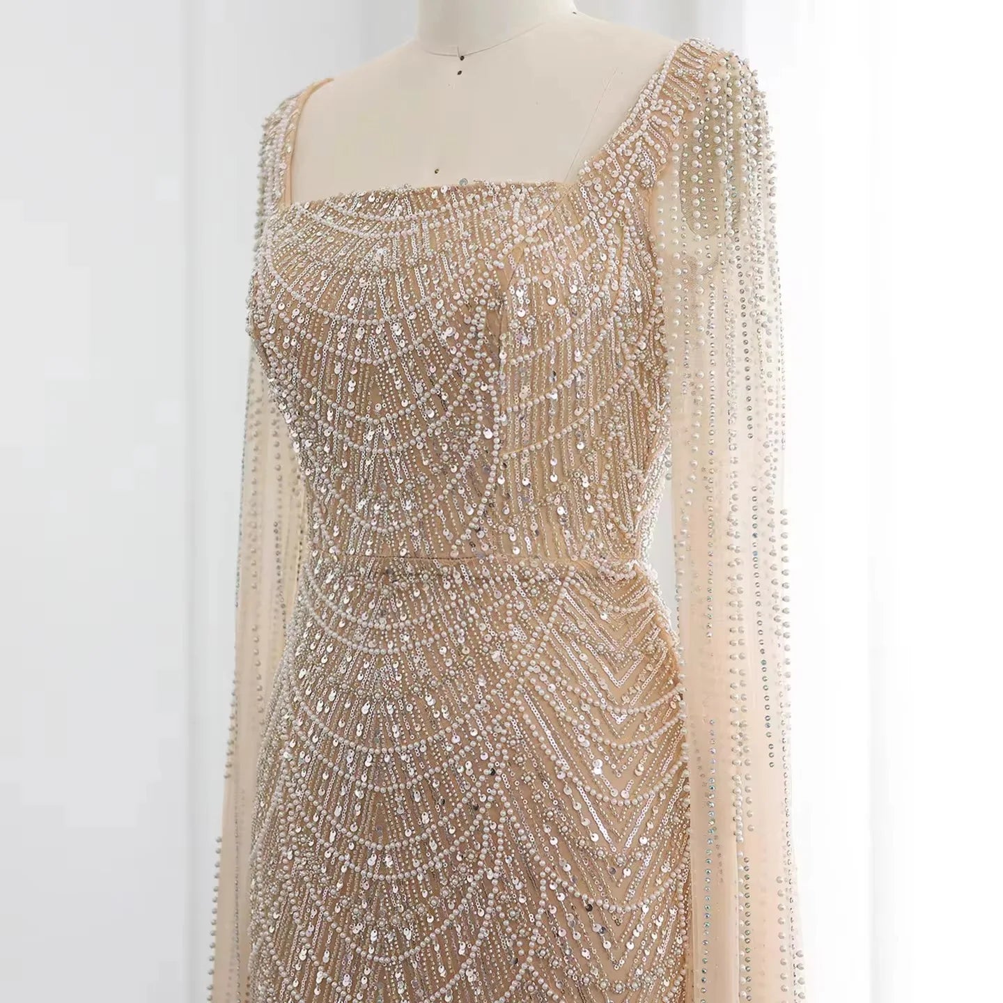 2025 Saudi Arabic Mermaid Evening Dress With Beaded Cape Sleeves for Formal Occasion Customize