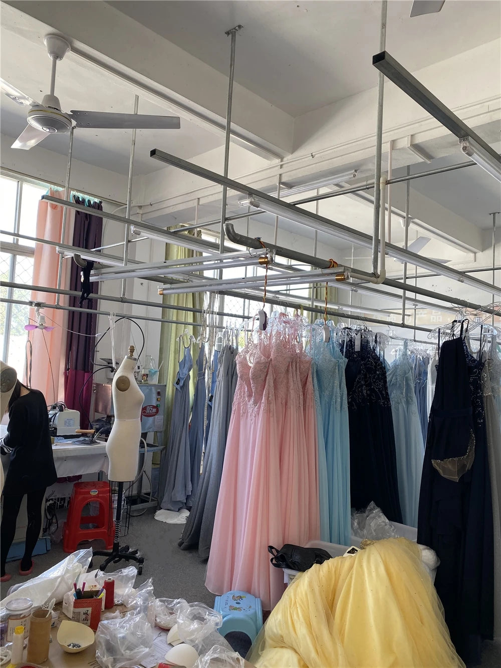 Gold Sexy Slit Long Chiffon Prom Party Gowns Empire Waist Latest Adult Cheap Bridesmaid Dresses