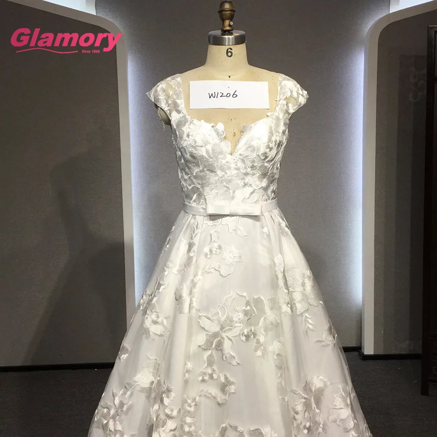 Wlhite 3D Flower Bridal Gown High Quality Sweetheart Wedding Dress Lace Fabric With Belts Wedding Bride