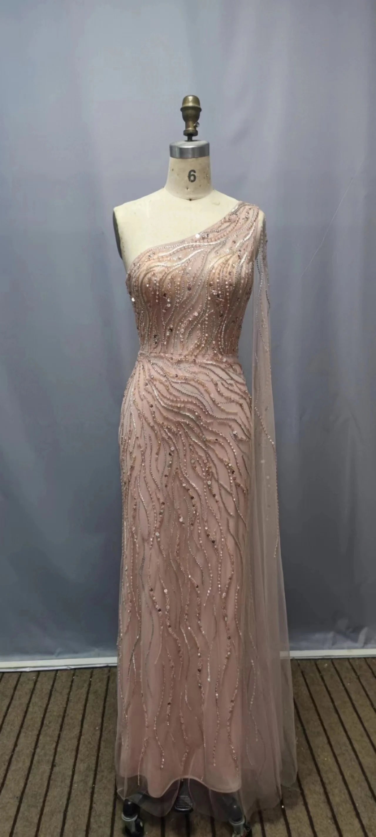 Women Elegant Sleeveless Sexy Arabic Evening Dresses Gowns Mermaid Beaded Women Party Prom Gowns