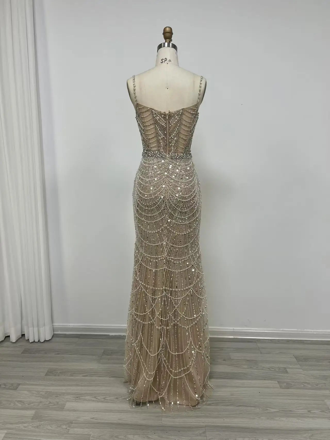 Luxury Dubai Mermaid Crysta Rhinestones Nude Evening Dresses Elegant Sweetheart Beaded Arabic Women Wedding Party Gowns