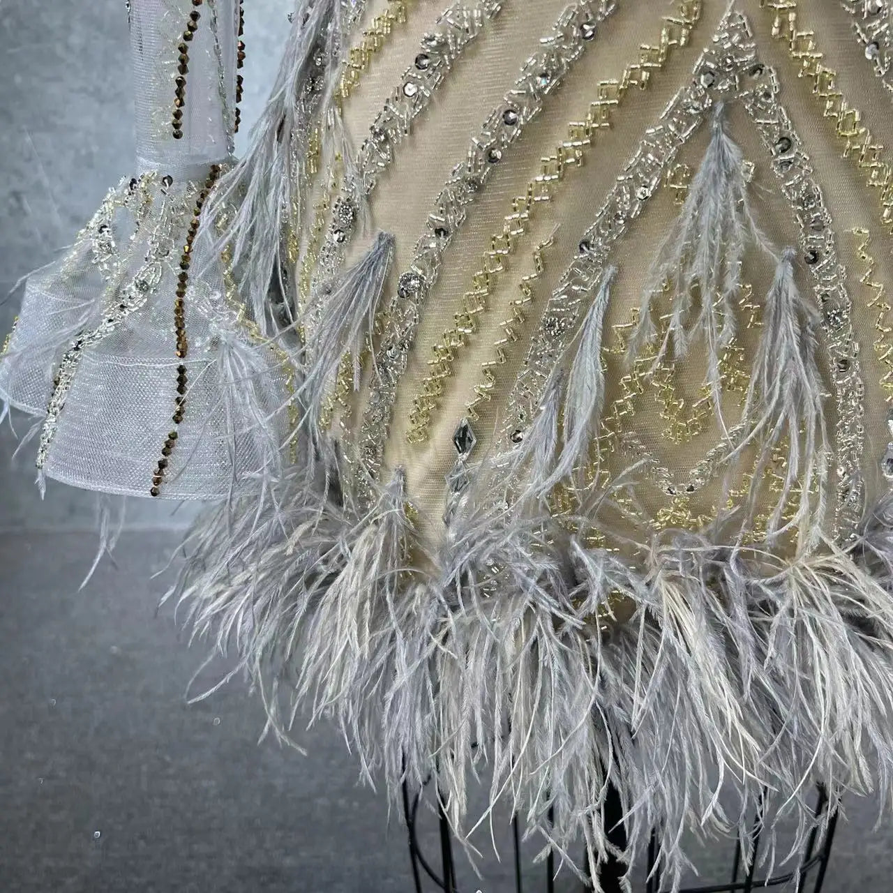 Luxury Feather Sexy Beaded Shiny Rhinestone Nightclub Breast Jewelry Rhinestone Sexy Body Dress