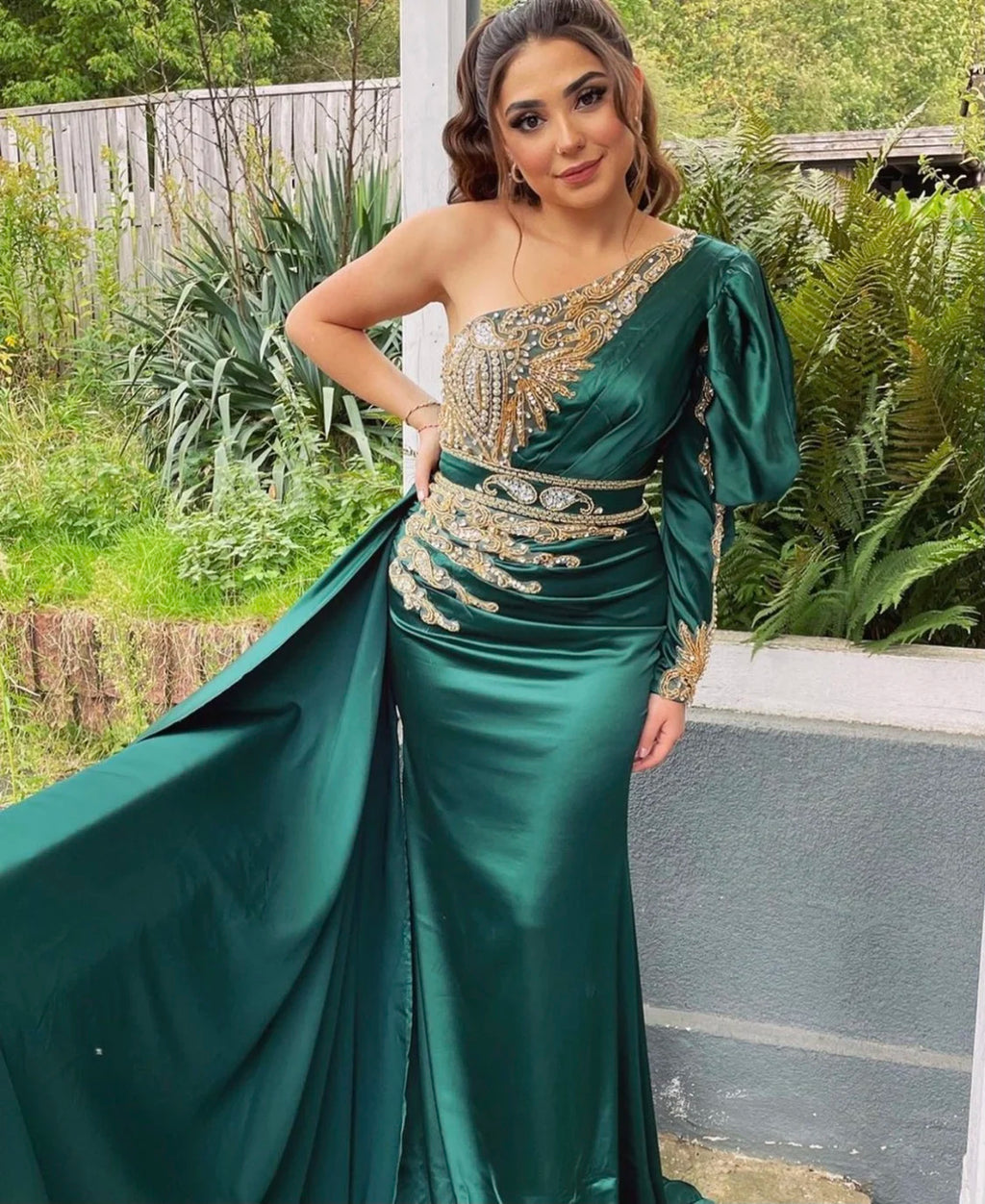 2022 New Green One Shoulder Handmade Beading Elegant Mermaid Satin Evening Dresses for Women Party Dresses