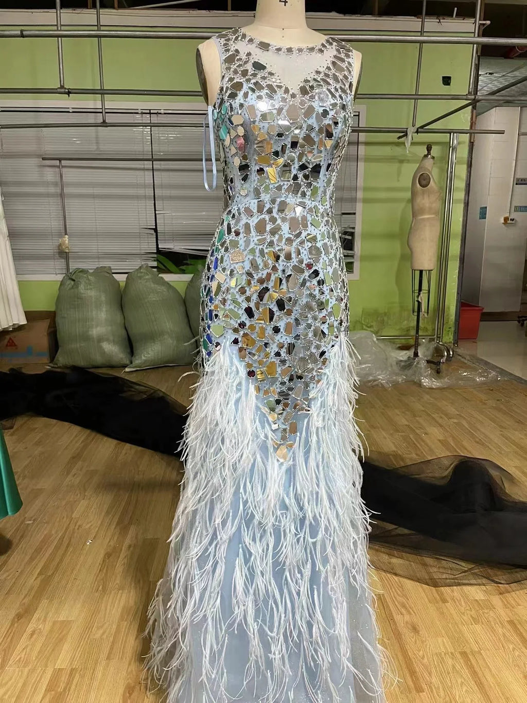 Sky Blue Beaded Mermaid Illusion Tulle Diamond Feather Crystal Evening Formal Dresses for Party Wear