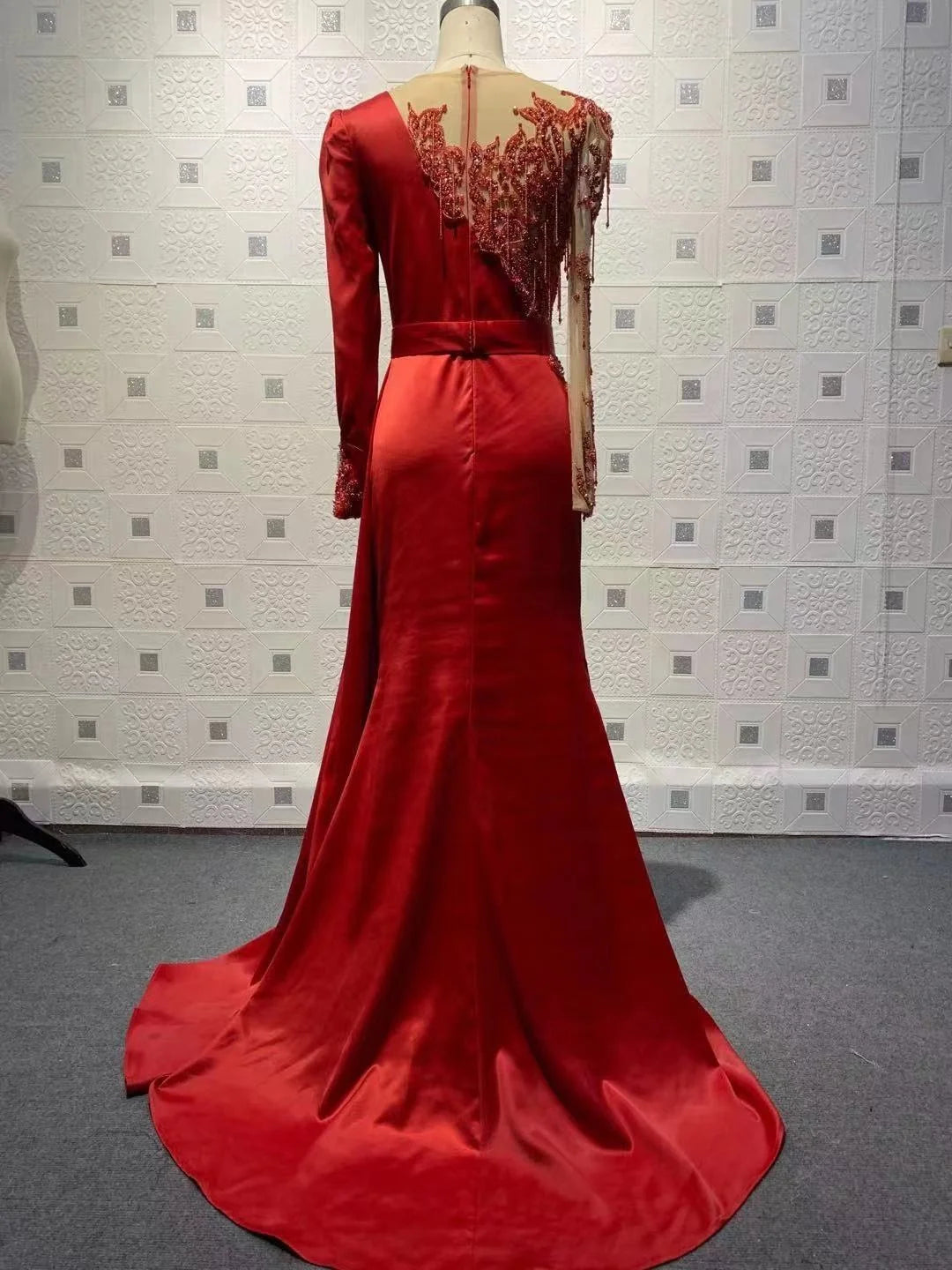 2021 New Style Long Sleeve Stain Evening Gowns Mermaid Beading Party Wear Dresses for Women