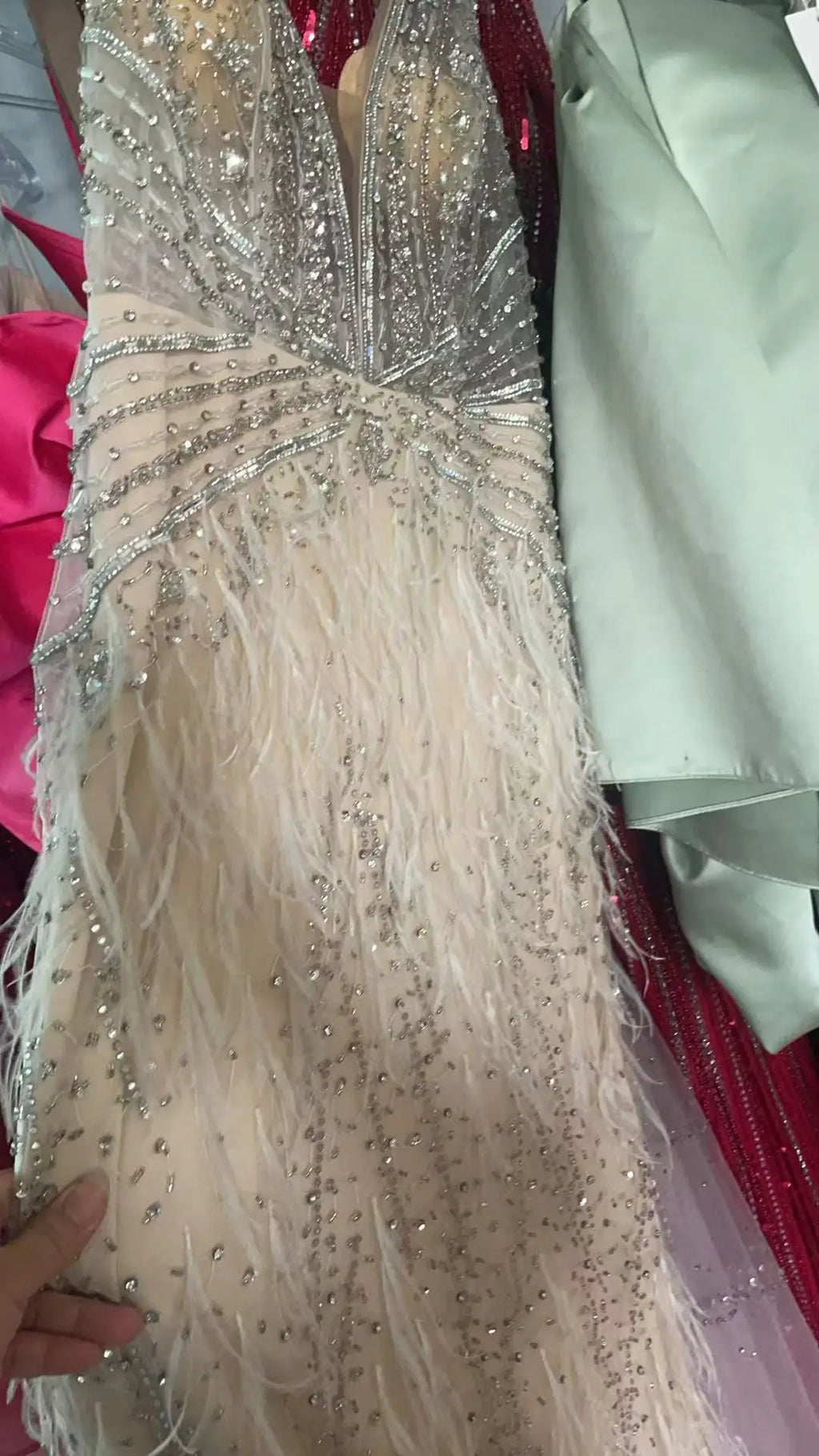 New Short Luxury Beaded Gown With Feathers Sexy Evening Party Dresses