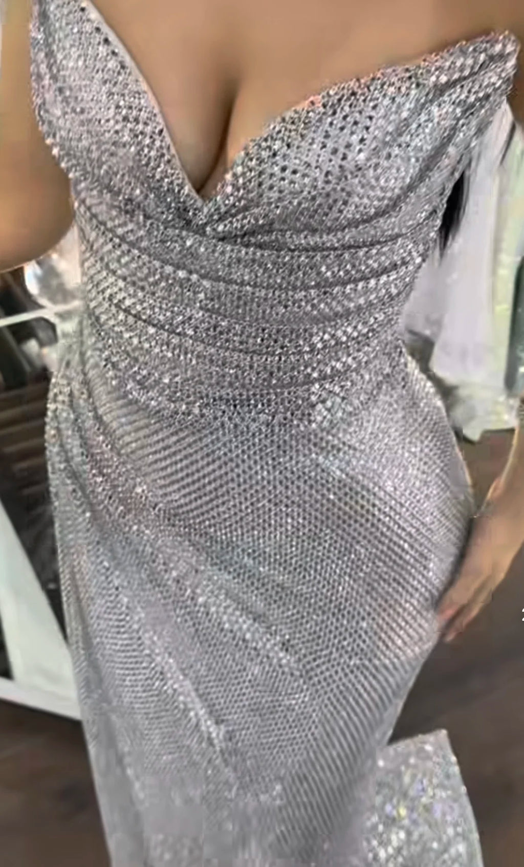 Silver Ladies Formal Evening Dress Sleeveless Elegant Beaded Long Prom Dress