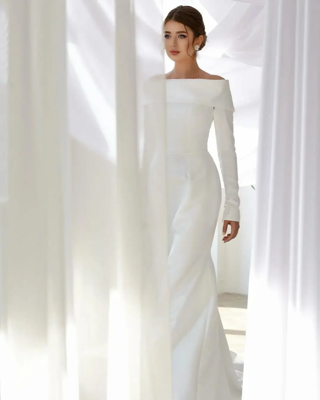 Sweeping Crepe Gown Satin Wedding Dresses Off Shoulder Bridal Gowns Women Wedding Guest Formal Party Dress