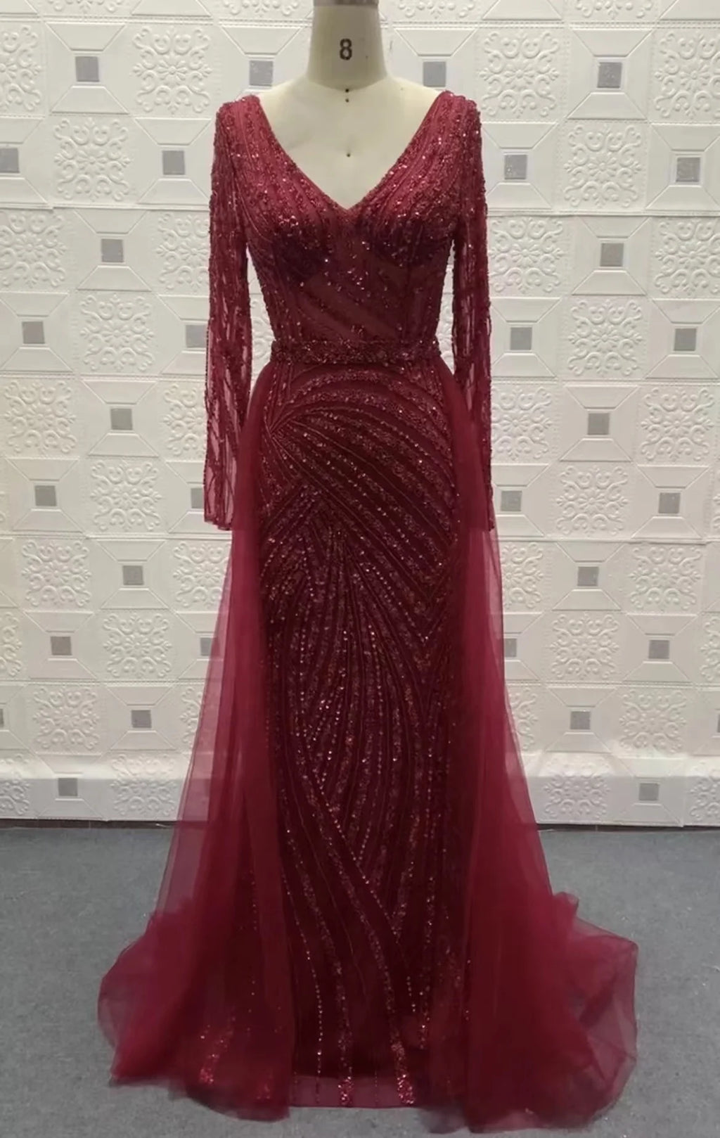 2023 Elegant Luxury Beaded V-Neck Long Sleeve Evening Gowns Muslim Party Dresses