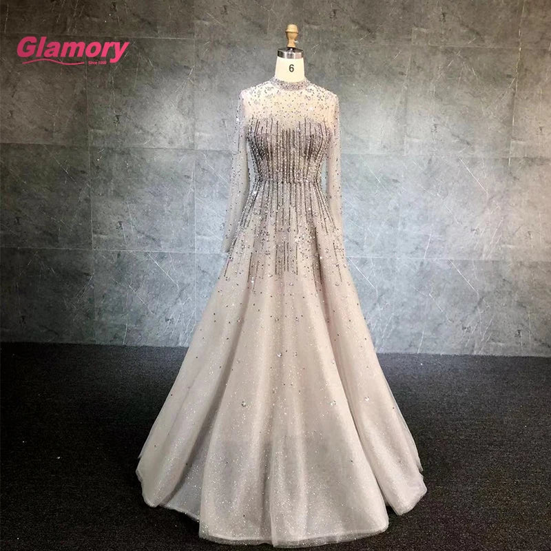 2020 New Design Exquisite Sheer Neckline With Handmade Beading Flowers Tulle Elegant Evening Gowns