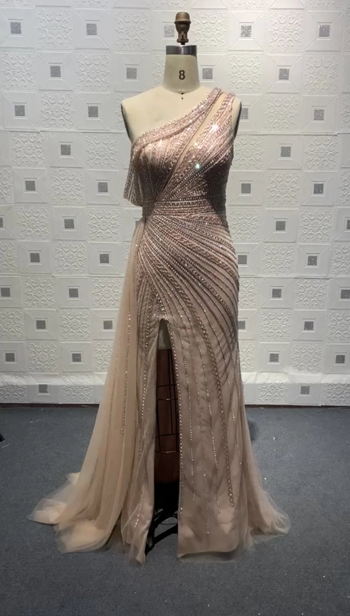 2022 New Elegant Hand-Made Beading Party Gown  Women Sexy  Top Fishtail Banquet Long Evening Dresses
