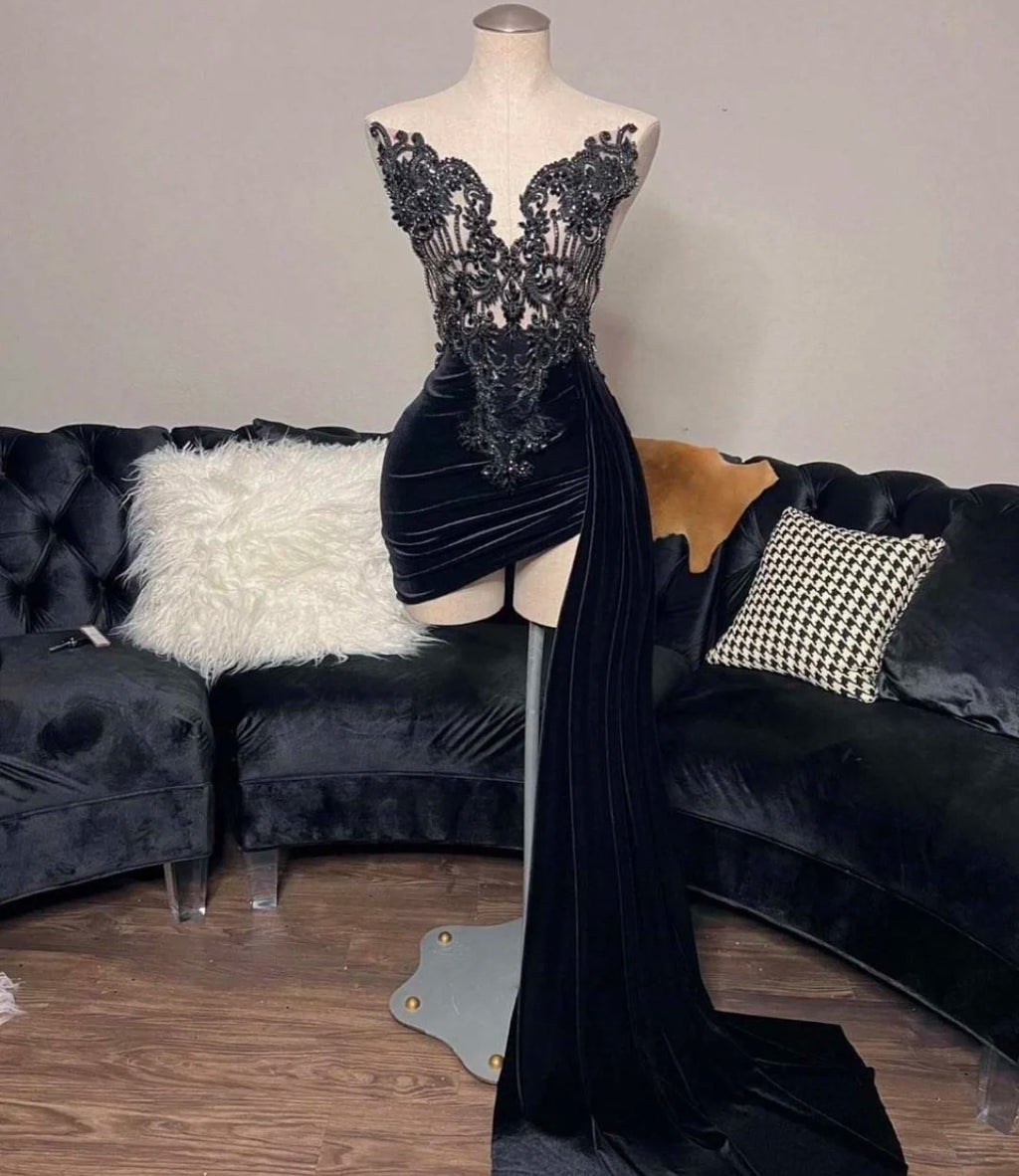 Sexy Black Girls New Arrival Beaded Embroidery Women Homecoming Gowns Black Velvet Short Prom Dresses With Side Train